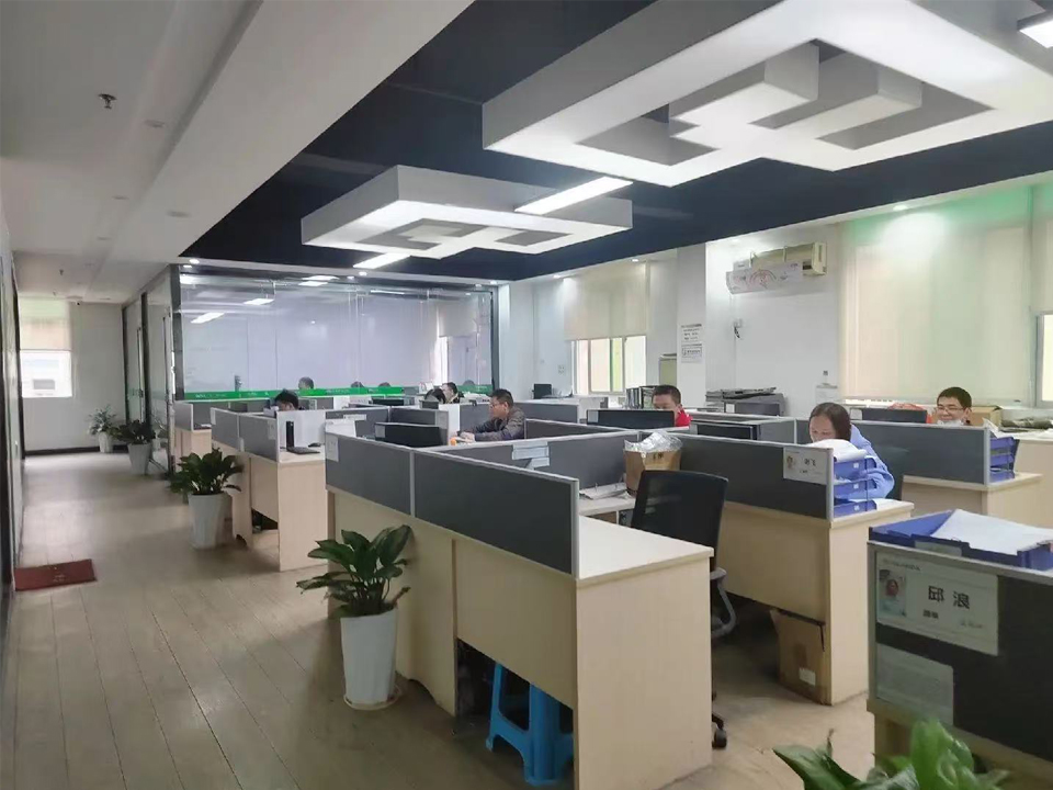 الدعم الهندسي المخصص لقضبان التوصيل الكهربائية