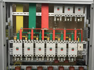 Busbar Laminat dan manfaatnya