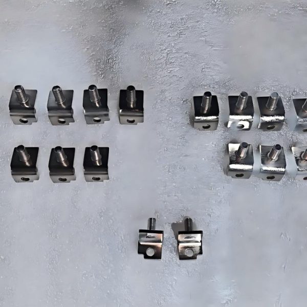Rigid copper busbar